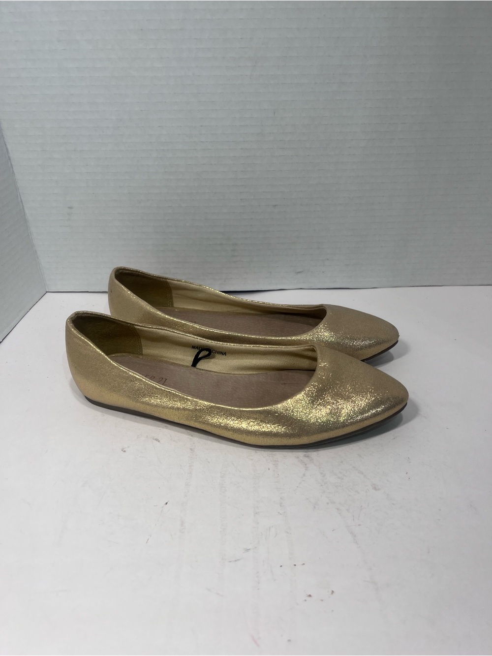 Forever 21 Gold Sparkle Ballet Flats